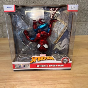 Jada Ultimate Spider-Man Die Cast Figure Marvel Collectible image 1