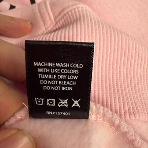 Sudadera con capucha rosa de cremallera completa con estampado urbano estilo Régimen Civil XXL imagen 7