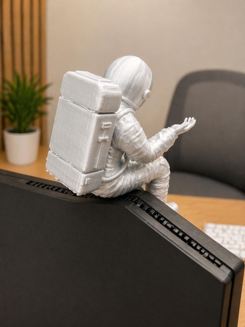 Astronaut Monitor Buddy – 3D Printed Desk Accessory, Space Office Decor ...