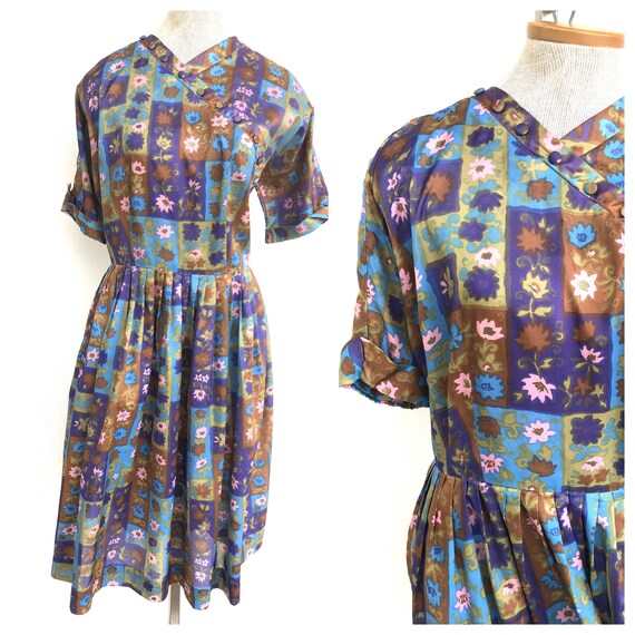 Vintage VTG 1950s 50s Floral Multicolored Fit and