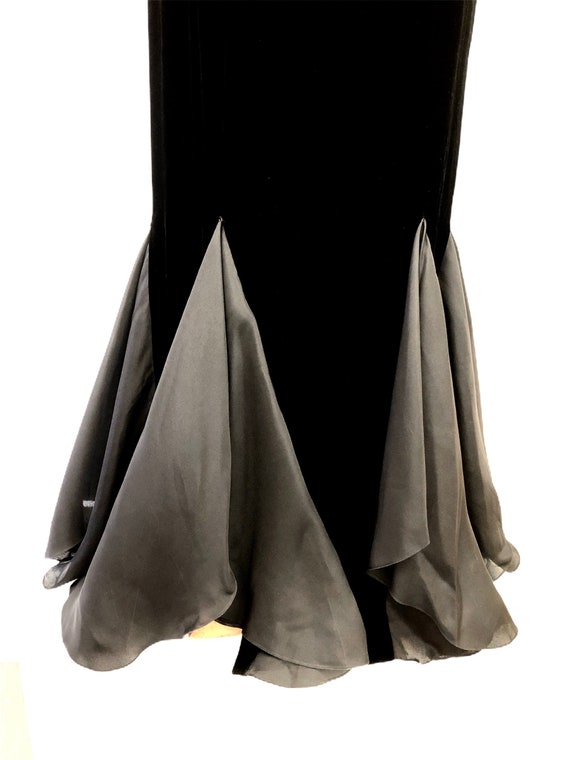 Vintage 1980s 1990s Black Velvet Carolina Herrera… - image 1