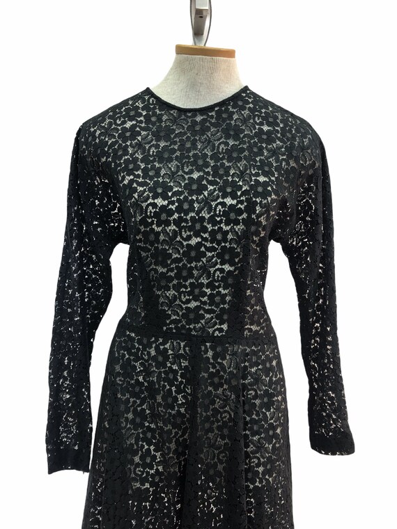 Vtg Vintage Black Lace 1950's Dolman Sleeved midi… - image 3