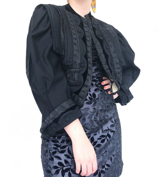 Vintage Victorian Late 1800s black cropped embroid