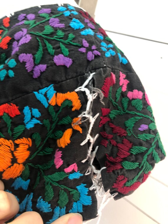 Vintage VTG 1970s 70s Black Mexican Embroidered F… - image 7