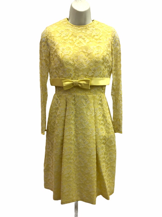 Vintage VTG 1960s 60s Lace Yellow Long Sleeve Wig… - image 1