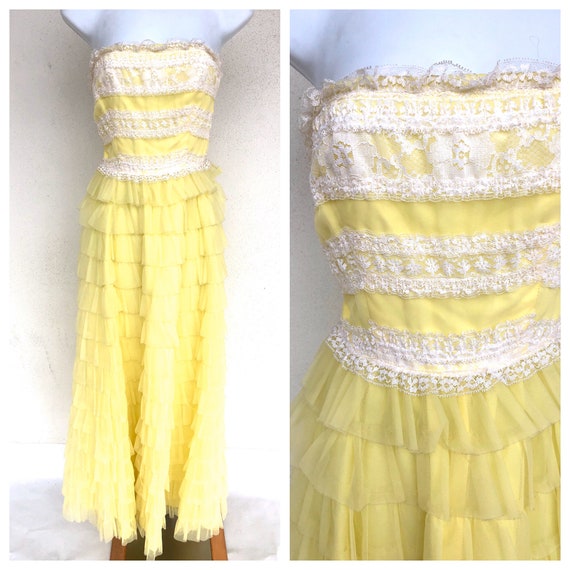 Vintage VTG 1950s 50s Yellow Tiered Cupcake Strapl