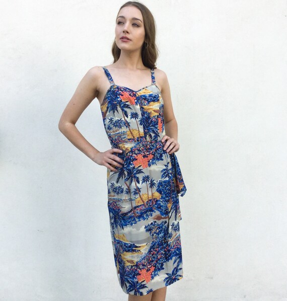 Classic 1950's Royal Hawaiian Sarong Style Tiki Dr