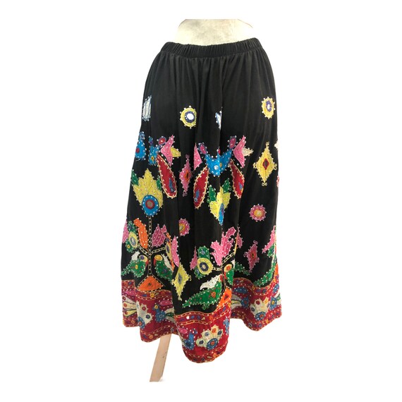 Vintage VTG 1970s 70s Black Embroidered Mirrored B