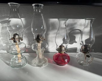 Lámpara de aceite vintage: se vende por separado.