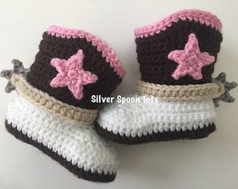 Botines de vaquera de ganchillo para bebé, botines de vaquera para recién nacida con estrella y espuelas.