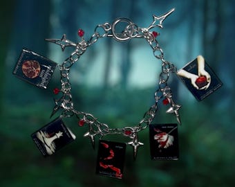Pulseira com pingente de livro em miniatura da Saga Crepúsculo