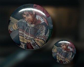 Broche de terror com urso sangrento dos bastidores