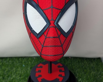 Spiderman Special Edition House of M Cosplay Mask and Matching Stand