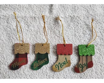 Adornos navideños de madera vintage para calcetines navideños, estampado a cuadros con purpurina, Feliz Navidad, ¡Que Dios te bendiga!