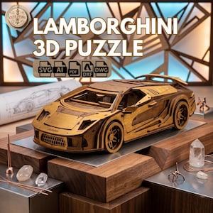 Könnte beinhalten: Ein hölzernes Lamborghini 3D-Puzzle wird auf einer Holz- und Metalloberfläche präsentiert. Das Puzzle ist eine detaillierte Nachbildung des Autos mit sichtbaren Rädern, Fenstern und Karosserieteilen. Der Text "Lamborghini 3D Puzzle" wird über dem Auto angezeigt.