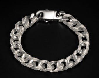Classical Cuban Chain In White Agate