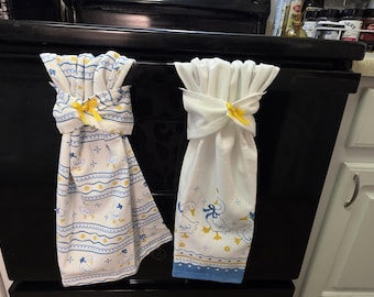 Kitchen Towels with Snap Closure: Fun Sayings for Stove Handle Decoration