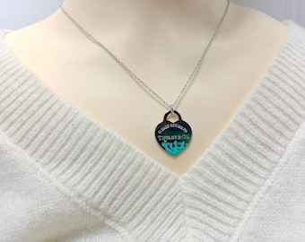 Tiffany's heart-shaped glue-drop pendant necklace as a gift for your girlfriend "with a complimentary gift box"