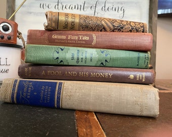 5 vintage books - Decor