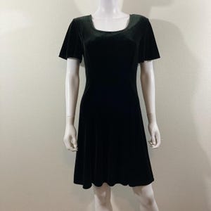 Vintage 1990’s Green Velvet Baby Doll Dress