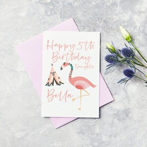 Carte personnalisée mignonne de voeux d’anniversaire de flamingo - filleule, nièce, fille, petite-fille