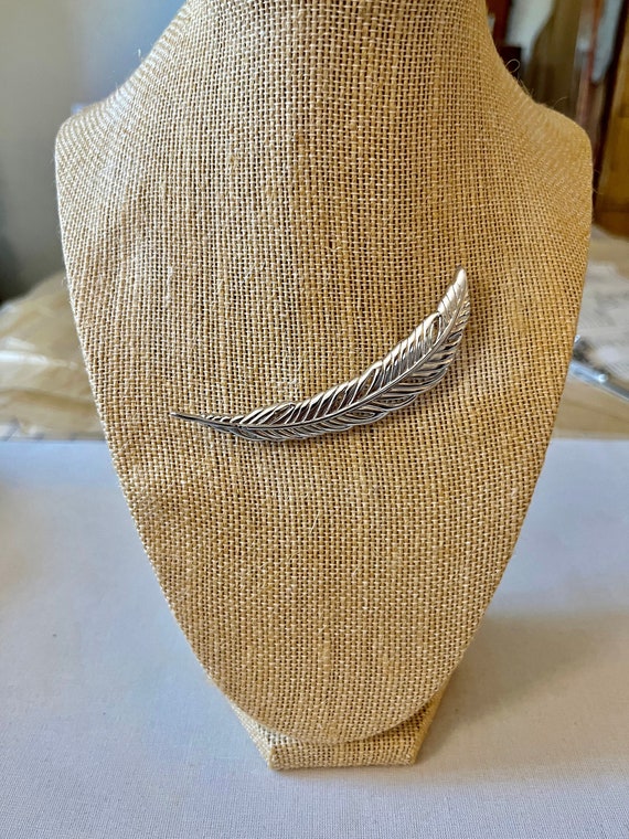 Monet Silver Feather or Leaf Brooch Pin Vintage Co