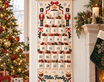 Gepersonaliseerde Notenkraker Adventskalender voor Kinderen, met 24 vakjes en eigen naam, aftelkalender voor Kerstmis, stoffen wanddecoratie, een kersttraditie voor het hele gezin.