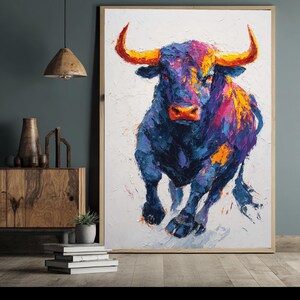 Lienzo vibrante con diseño de toro embistiendo, arte abstracto de animales para pared, lienzo colorido con diseño de ganado, decoración rústica y llamativa para el hogar, lienzo listo para colgar.