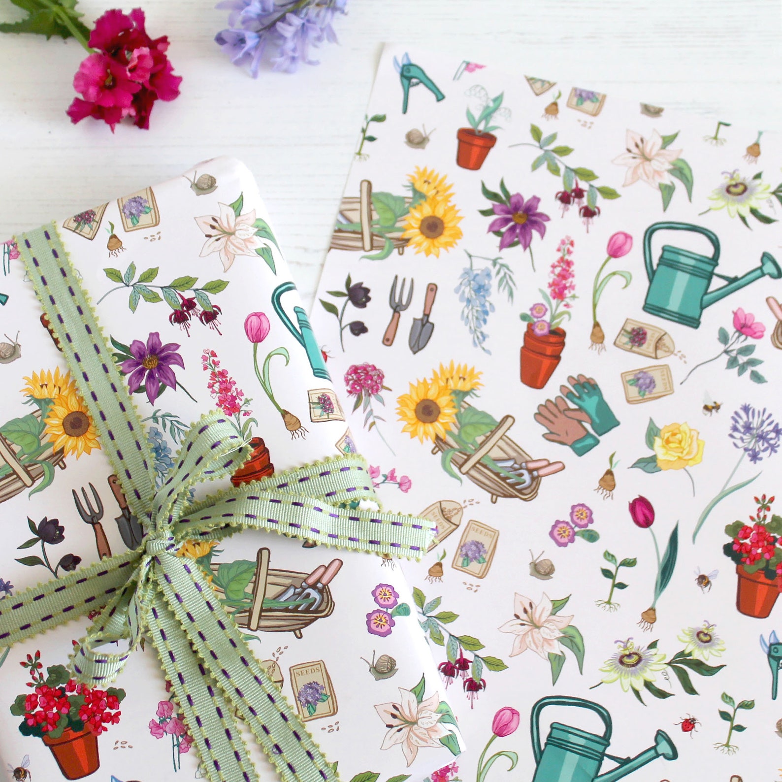 Floral Gardening Gift Wrap With Tag of Garden Flowers Wrapping Paper ...