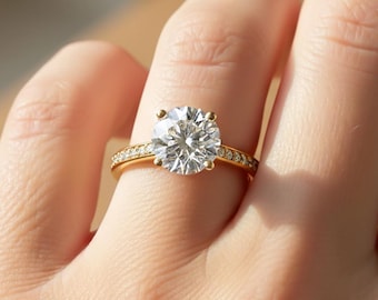 2 Carat Round Diamond Engagement Ring IGI Certified D VS1 Cut Lab Grown Diamond Claw Diamond Setting Wedding Ring 14k Yellow Gold