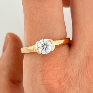 1 Carat Lab Grown Diamond Round Solitaire Ring Vintage Engagement Ring For Women