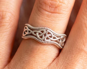Celtic Trinity Knot Ring 925 Sterling Silver Unique Eternity Triquetra Wedding Band Anniversary Gift For Men & Women