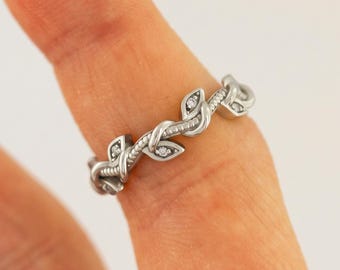 Dainty Leaf Vine Diamond Ring 14k White Gold Floral Stacking Band, Nature Inspired Wedding Ring, Anniversary Gift For Her