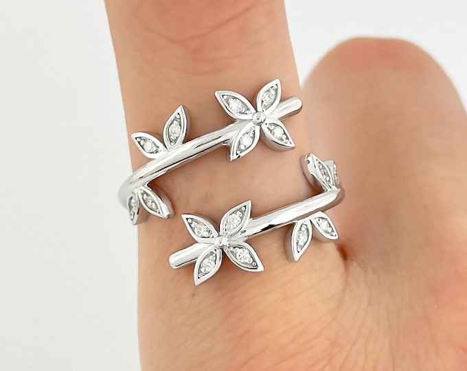 Petite Diamond Flower Ring Nature Inspired 14k Gold Dainty Band