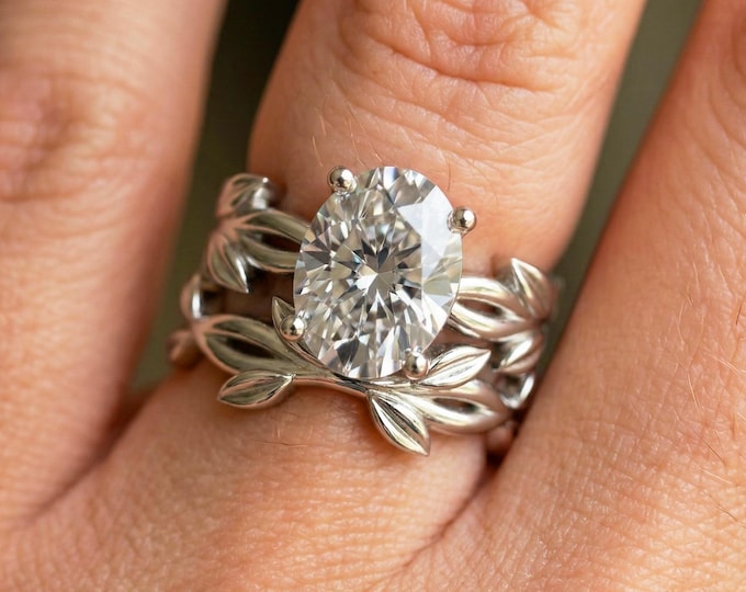 Nature Inspired Bridal Set 2 Carat Oval 18k White Gold Lab Grown Diamond IGI Certified