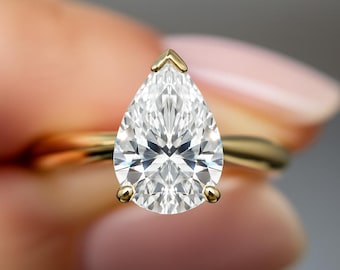 3 Carat Pear Shape Lab Grown Diamond Solitaire Ring Pear Diamond Engagement Ring 14k Yellow Gold Ring 3 CT Solitaire Ring