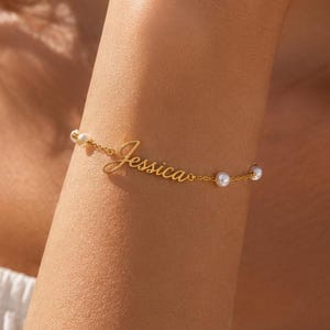 Pulsera personalizada con nombre y perlas, pulsera personalizada de oro de 18 quilates con nombre, pulsera minimalista para damas de honor, regalo de boda, regalo de cumpleaños para mamá.
