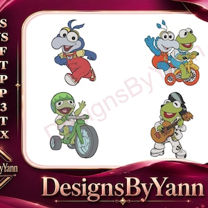 Puede incluir: Un diseño digital con cuatro personajes de dibujos animados. Uno corre con un mono rojo, otro monta en triciclo y dos van en bicicleta. El diseño está sobre un fondo blanco con el texto "DesignsByYann".