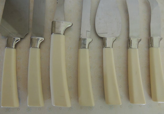 VTG Regent Sheffield England Stainless 4 Piece Cheese Knife Set Plastic  Handles