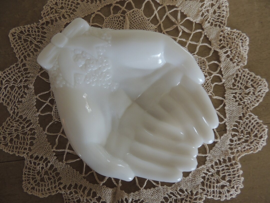 MILK GLASS HANDS Vintage Trinket Dish, Ring Dish, Soap Dish Midcentury