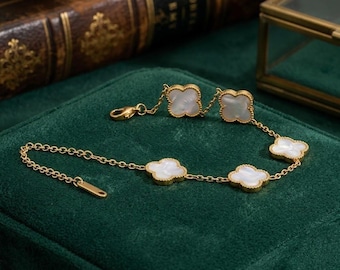 Gold Clover Bracelet | Mother of Pearl Inlay, Adjustable Chain
