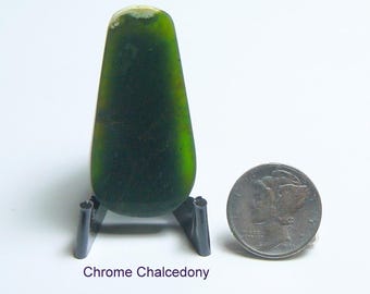 Australian Chrome Chalcedony cabochon slab. Green mirror finish lapidary stone (26003)