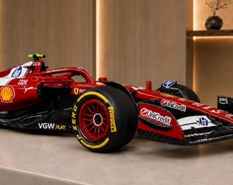 Lewis Hamilton: 300 Races, Mercedes-amg F1 W13 1/43 Scale Replica