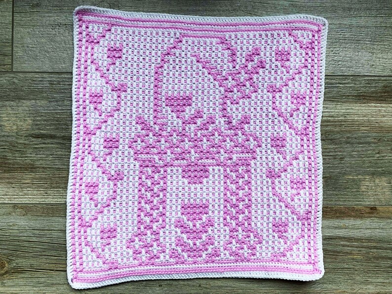 Crochet Pattern: May Gnome Interlocking LFM and Mosaic image 1