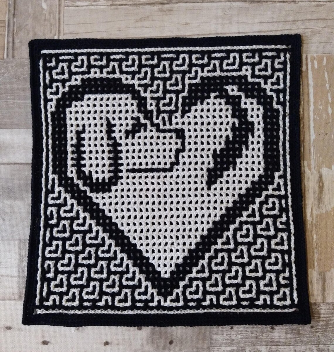 February Dog (heart) Crochet Pattern: Mosaic & Interlocking Techniques ...