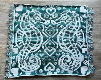Seahorse Dance, Crochet Pattern: Interlocking & Mosaic Techniques (PDF)