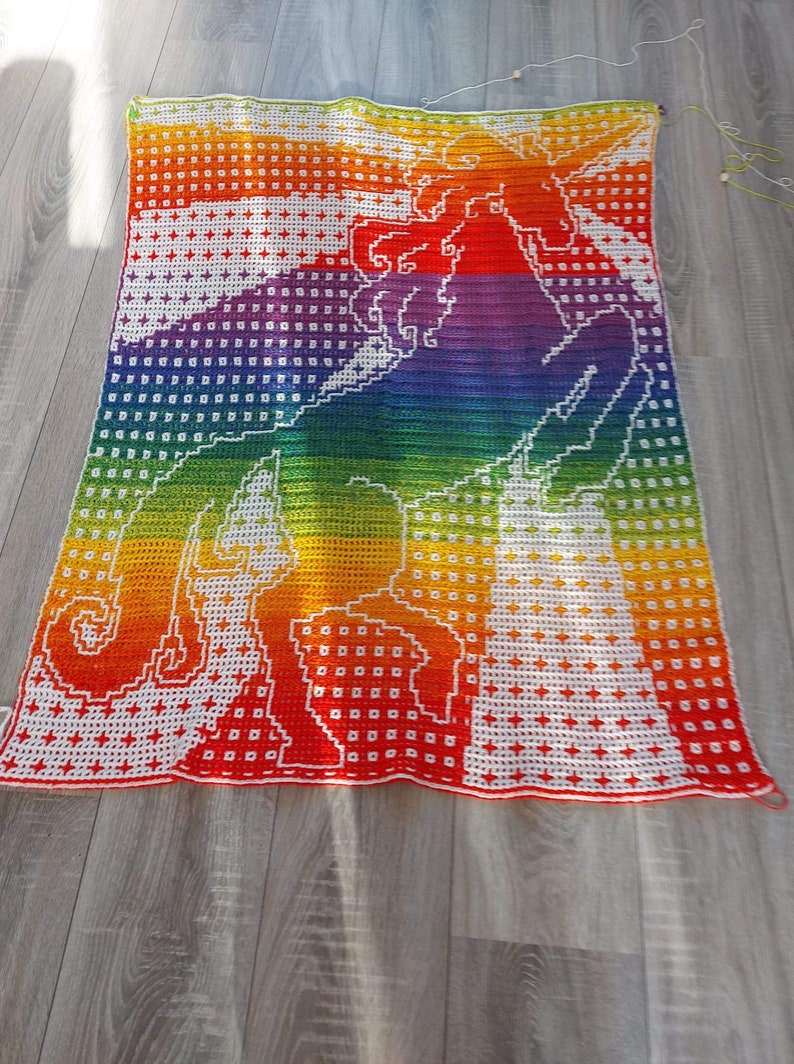 Common Unicorn Throw Blanket Pattern: Locked Filet Mesh Interlocking and Overlay Mosaic Crochet image 4