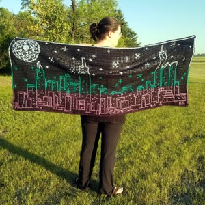 Moonlight on the City Shawl: Interlocking / LFM and Overlay Mosaic Crochet Patterns (71" x 28" / 180 cm x 71 cm)