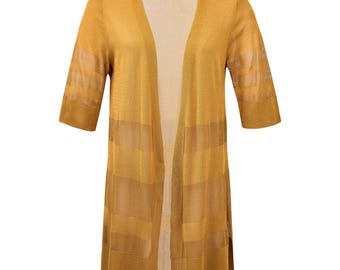 Cárdigan largo de punto transparente color amarillo mostaza, suéter ligero de manga corta con cuello en V.