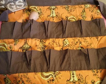 Egg apron / for gathering 12 deep pleated pockets backstitched for durability eggs won't bump and hands are free most 20x20long tie. Cotton